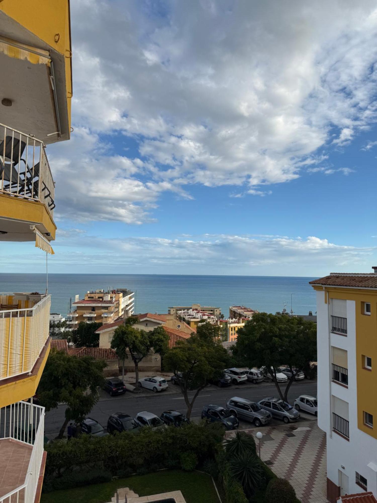 Modern 2 Bedroom With Sea Views Apartment